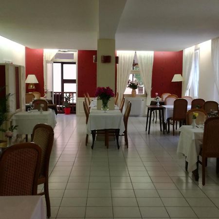 Logis Au Puits Enchante Saint-Martin-en-Bresse Екстер'єр фото